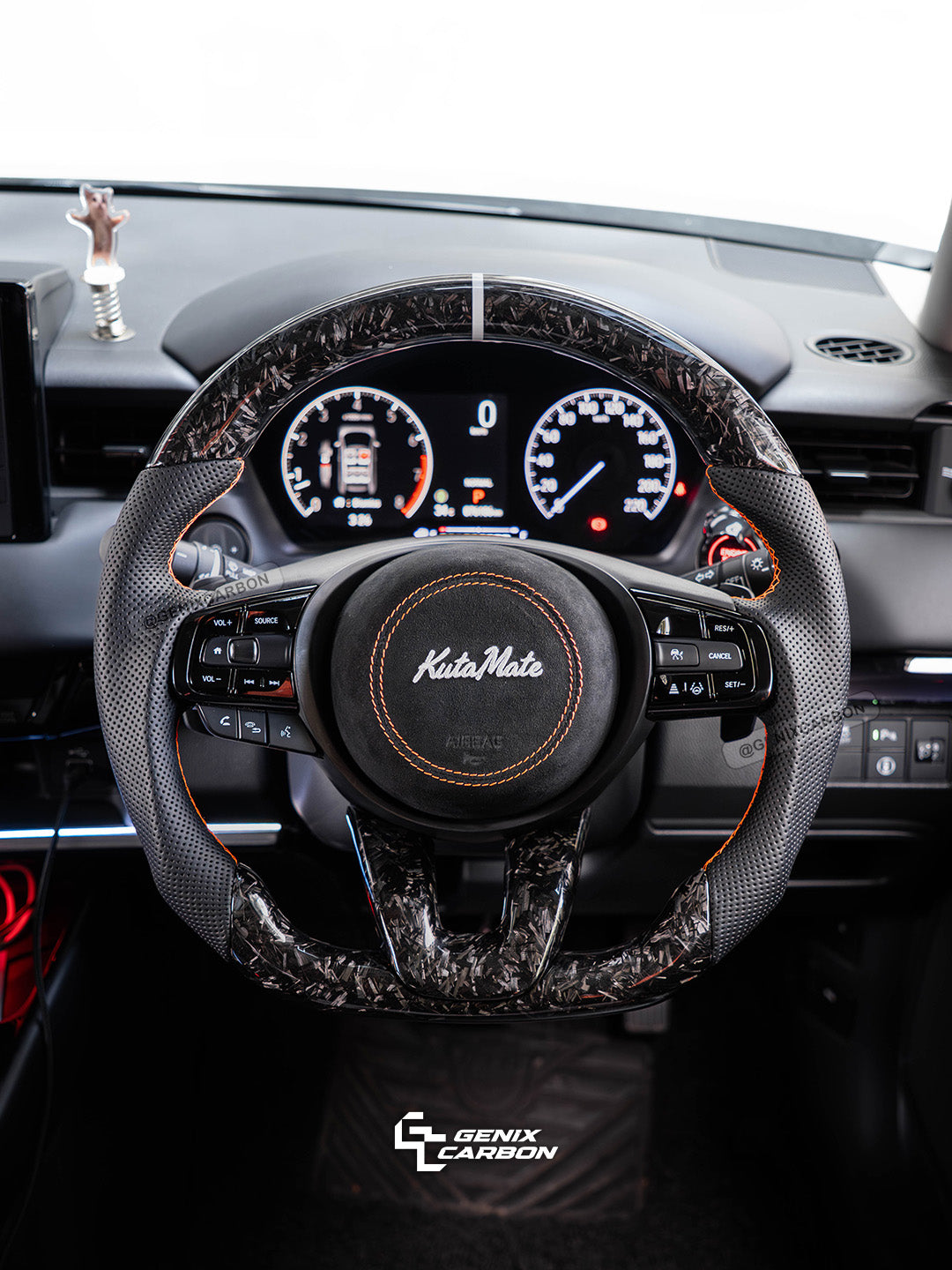 Honda HRV (RV) 2021+ Custom Carbon Fiber Steering Wheel