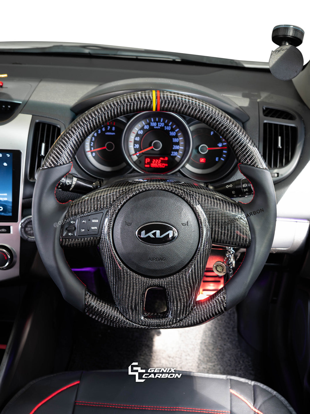 Kia Cerato K3 2008+ Custom Carbon Fiber Steering Wheel