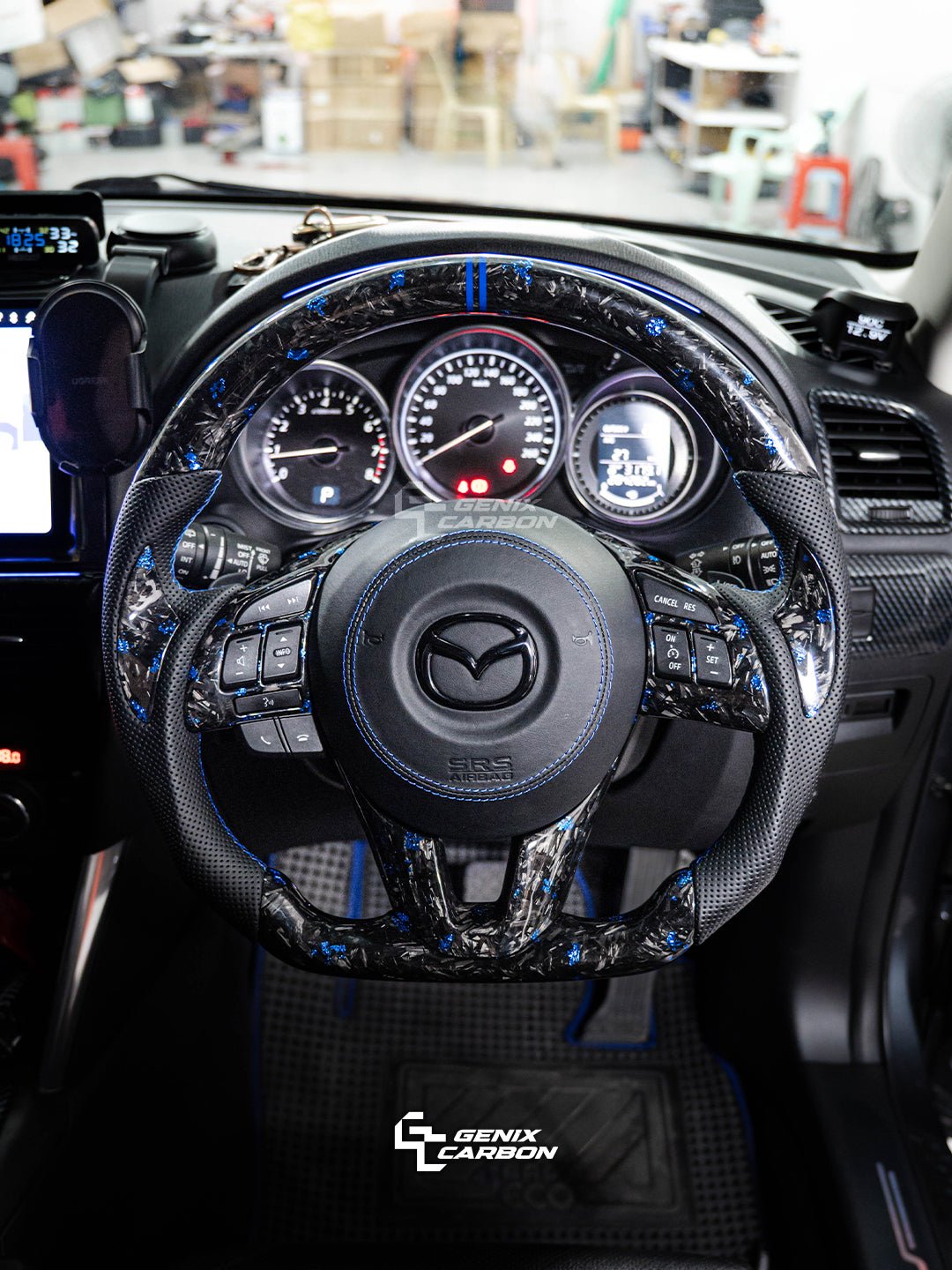 Mazda 3 2014+ Custom Carbon Fiber Steering Wheel