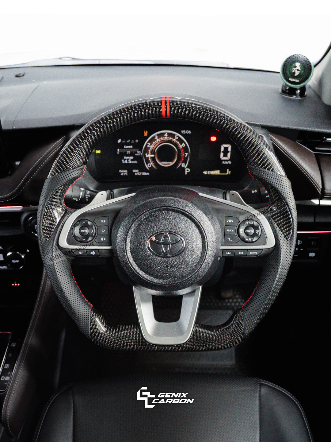 Toyota Vios 2022+ Custom Carbon Fiber Steering Wheel