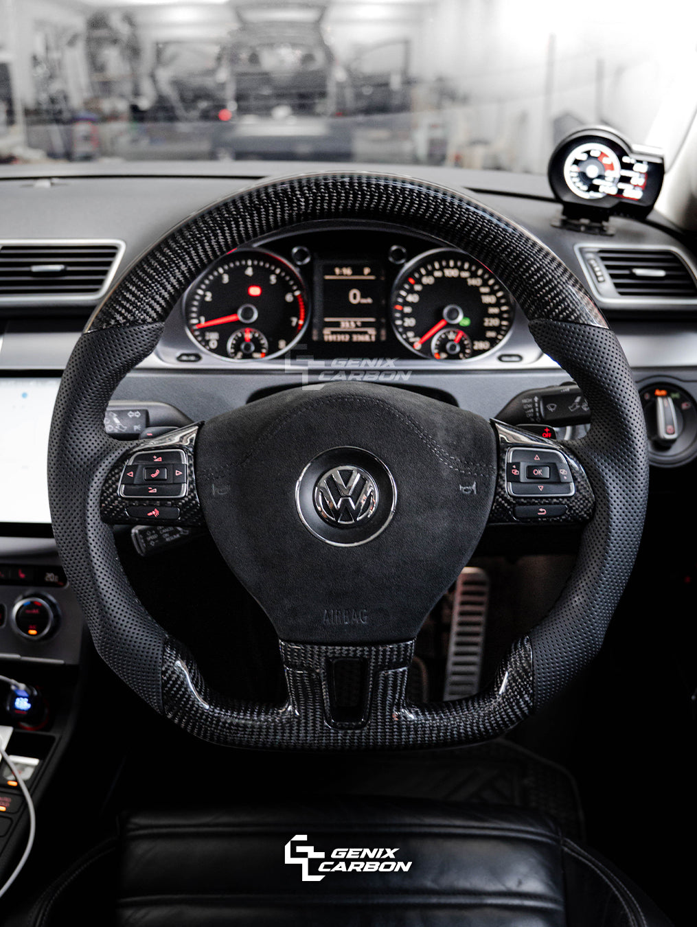 Volkswagen Golf TSI MK6 MK5 / Passat / Jetta / Scirocco Carbon Fiber Steering Wheel