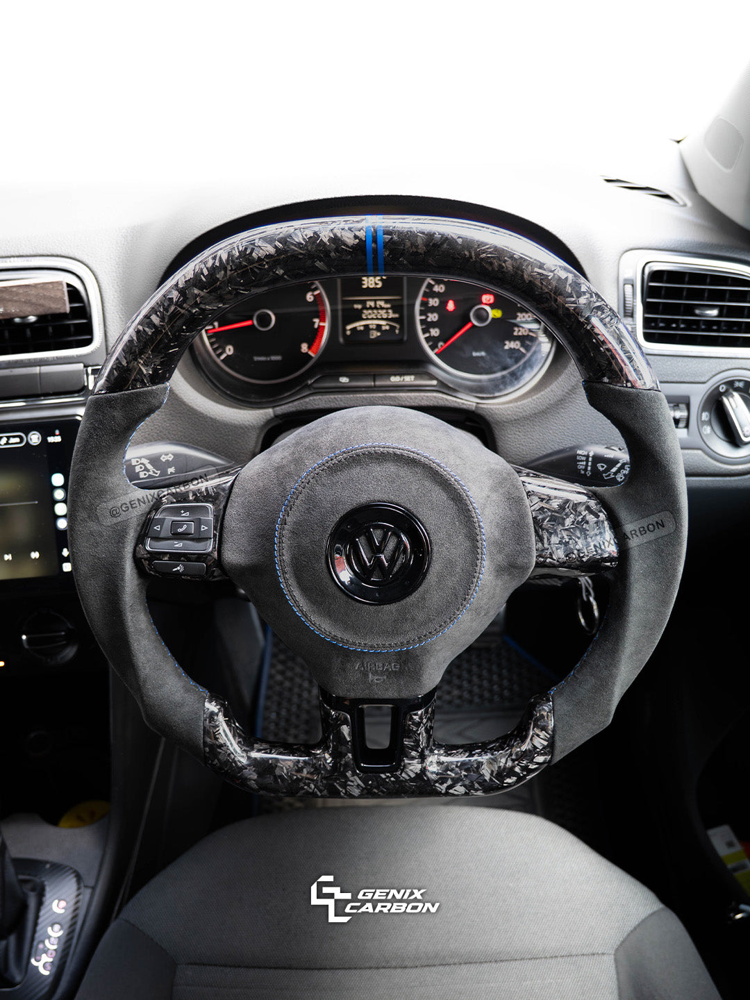 Volkswagen Golf MK6 | Scirocco Custom Carbon Fiber Steering Wheel